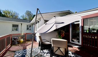 7052 WARDELL St, Annandale, VA 22003