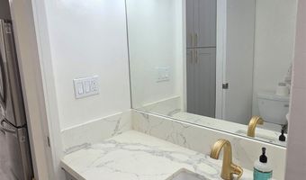 225 Kaiulani Ave 706, Honolulu, HI 96815