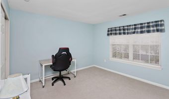16 Heritage Dr, Allentown, NJ 08501
