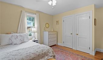 3 Harris Ave, Johnston, RI 02919