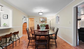 4712 SURRY Pl, Alexandria, VA 22304