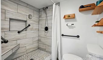 4235 Howie Cir, Charlotte, NC 28205