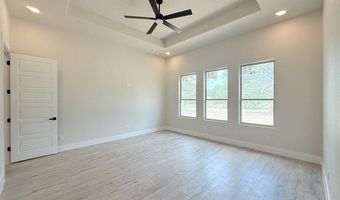 117 Pioneer Trl, Adkins, TX 78101