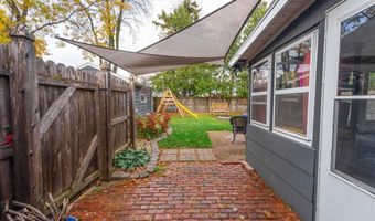 1504 W PINE St, Appleton, WI 54914