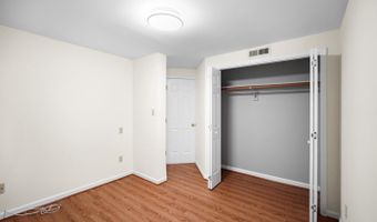 34 N GARFIELD St, Arlington, VA 22201