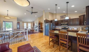 417 33rd St SW, Altoona, IA 50009