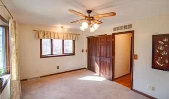 8556 Kee Mac Ln, Alton, IL 62002