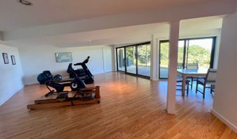 382 Lighthouse Rd, Aquinnah, MA 02535