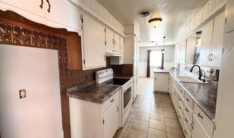 1601 Avenue F, Abernathy, TX 79311