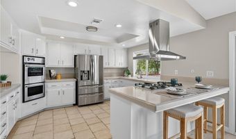 6701 E Leafwood Dr, Anaheim, CA 92807