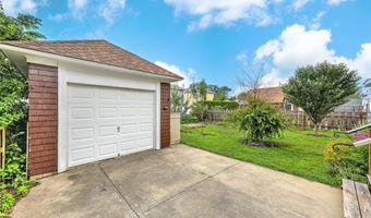 37 Denver Ave, Cranston, RI 02905