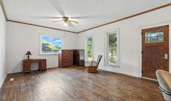 605 W Main St, Anamosa, IA 52205