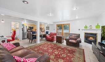 13 SCHUYLER Pl W, Bayonne, NJ 07002