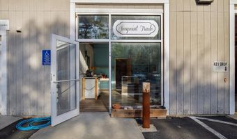 7 Colonel Dr, Bourne, MA 02532