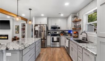 1203 SE Benton St, Bentonville, AR 72712