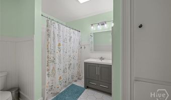 160 Crestview Cir, Athens, GA 30606