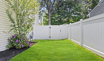 176 Church St, Aberdeen, NJ 07747