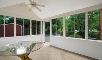 7107 COVENTRY Rd, Alexandria, VA 22306