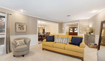 701 4th St SW, Austin, MN 55912