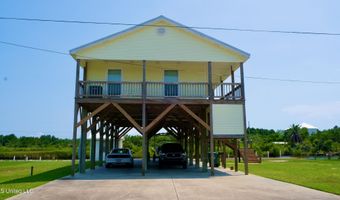 9019 St. Teresa Dr, Bay St. Louis, MS 39520