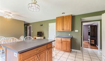 6011 Ranchwood Dr, Affton, MO 63123