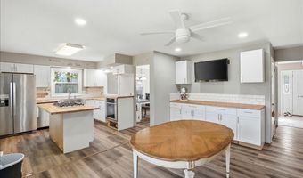 554 Longview Dr, Antioch, IL 60002