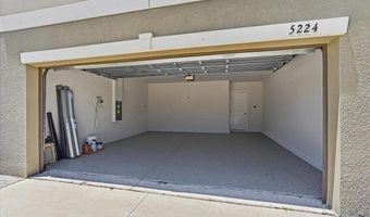 5224 WHITE CHICORY Dr, Apollo Beach, FL 33572