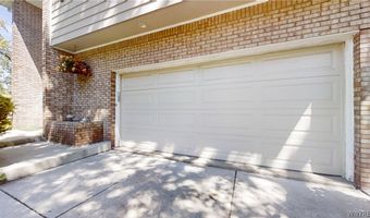 293 Burroughs Dr, Amherst, NY 14226