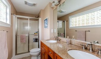 33 Rosewood Ln, Cumberland, RI 02864