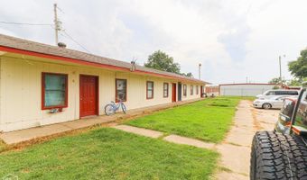 300 Patterson St, Bay, AR 72411