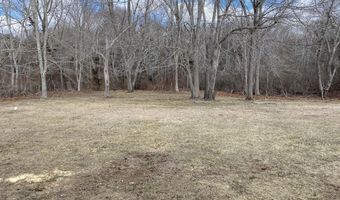 1 Lantern Ct 1, Clinton, CT 06413
