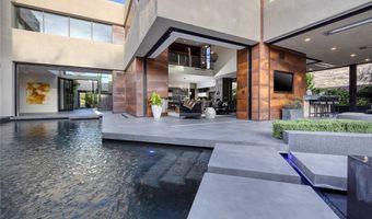 21 Drifting Shadow Way, Las Vegas, NV 89135