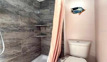 134 W SAINT ANNES Cir, Apollo Beach, FL 33572