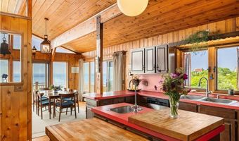 1035 Mohegan Trl, Block Island, RI 02807