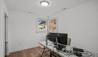 50 Circledale Dr, Cumberland, RI 02864