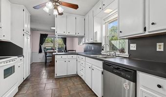 313 S Fenway Pl, Bartlesville, OK 74006