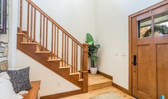 505 N Pasque Flower Trl, Brandon, SD 57005