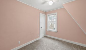 2327 Donald St, Ames, IA 50014