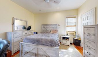 14 Bayard St, Boston, MA 02134