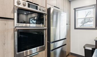 1320 Darwin St, Beatrice, NE 68310