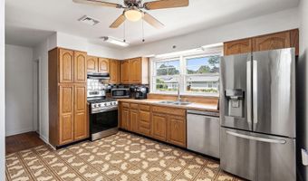 1108 Anchor Ave, Beachwood, NJ 08722