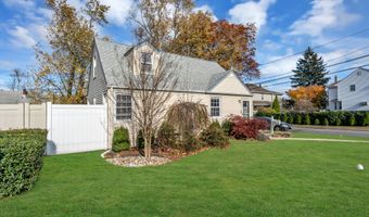 20 Burnet St, Avenel, NJ 07001