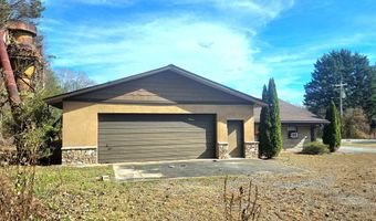 6785 Airport Rd, Andrews, NC 28901