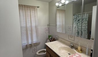 7 Woodstream Dr, Atco, NJ 08004