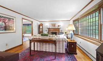 10 Candlewood Dr, Amherst, NH 03031