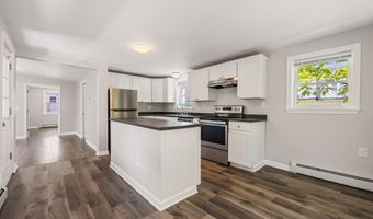 41 Parker St, Bangor, ME 04401