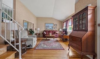 29 E MAPLE Ave, Bellmawr, NJ 08031