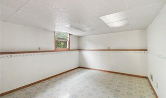 236 Strese Ln, Apple Valley, MN 55124