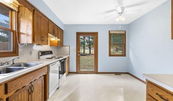 1006 Baretta Ct, Aurora, MO 65605