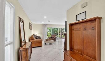 324 Orange Tree Dr 5, Atlantis, FL 33462